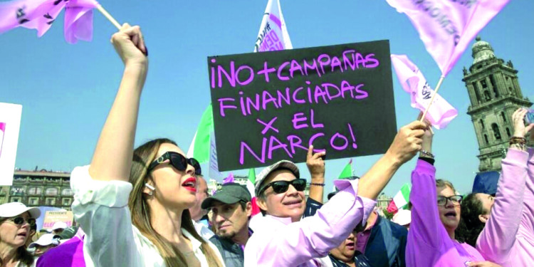 Layda anda escondida: Xóchitl Gálvez