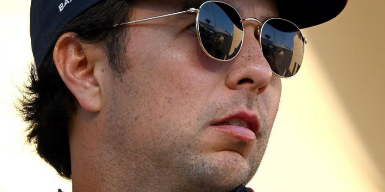 Checo Pérez saldrá quinto en el GP de Bahréin; Verstappen obtiene la pole