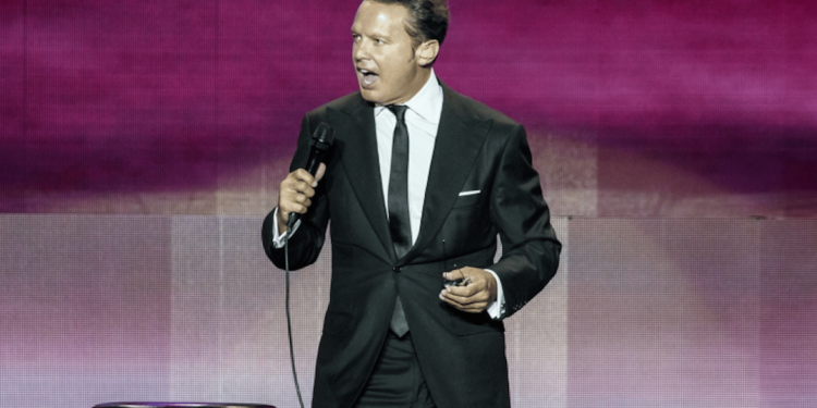 Es Luis Miguel el artista más influyente por éxito en gira