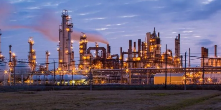 Cierran en EU 9 refinerías