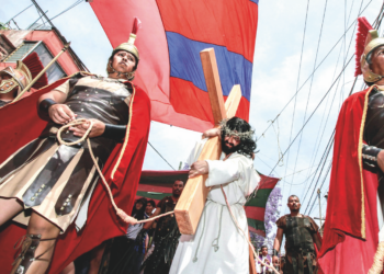 Preparan viacrucis #62 en La Cañada