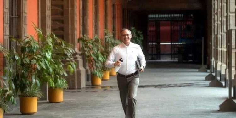 Recontratan a López Gatell como asesor de Presidencia