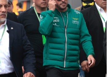 Admite Fernando Alonso que está listo si Red Bull lo llama