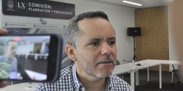 Aporta de “su bolsa” diputado Ángeles a campaña de Felifer