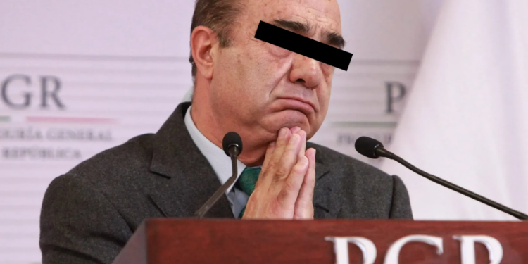 Trasladan a Jesús Murillo Karam a su casa tras audiencia