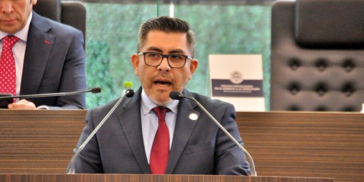 Rinde Fiscal Anticorrupción séptimo informe de actividades, ante el congreso queretano