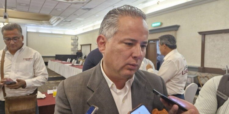 Santiago Nieto presenta propuestas en contra de la violencia de género