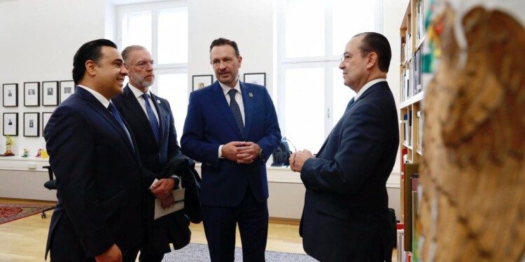 Embajador en Austria recomienda el impulso de la industria creativa y de innovación