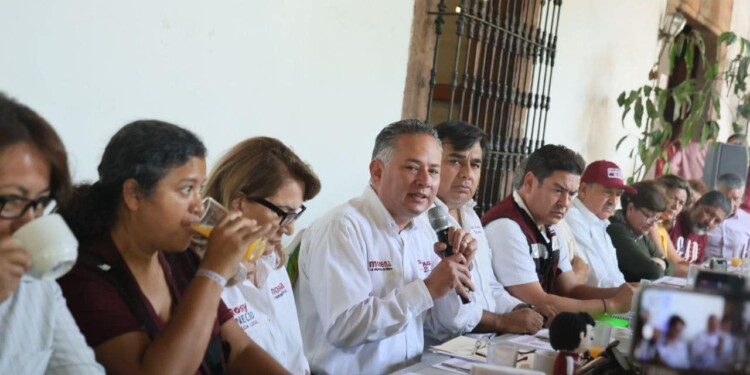 Insultante, riqueza de Tapia: FFM