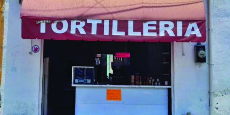 Pierde comercio por los apagones