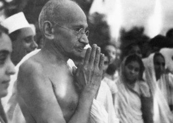 Planean serie sobre Gandhi