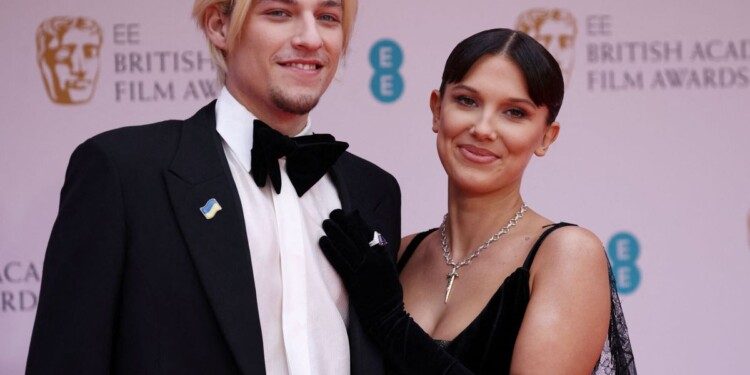 Que Millie y Jake se casaron en secreto