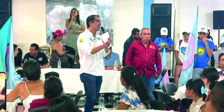 Se compromete Felifer a construir otro acuaférico