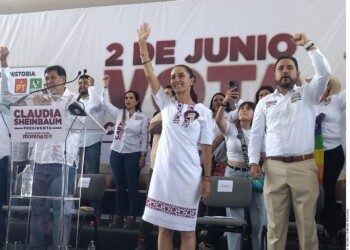 Se izará bandera del Zócalo, pero seguirán vallas