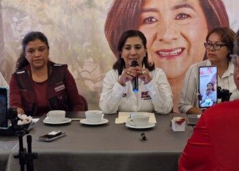 Betty Robles denuncia a USEBEQ por coaccionar en contra de profesores