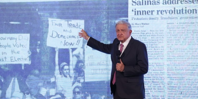Descarta AMLO pedir a Sheinbaum agilizar ‘Plan C’