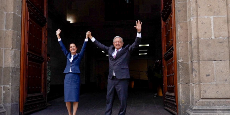 Acuerdan AMLO y Sheinbaum discusión amplia de reformas
