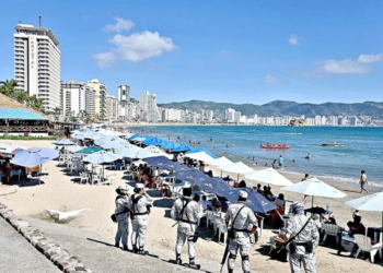 Van hoteles en Acapulco al 74%; siguen 31 personas desaparecidas