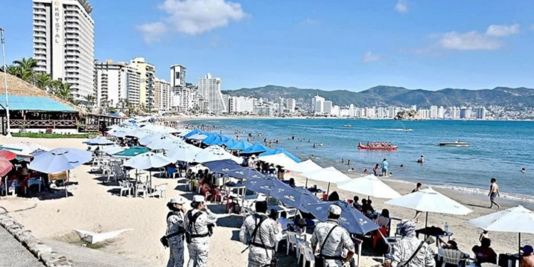 Van hoteles en Acapulco al 74%; siguen 31 personas desaparecidas