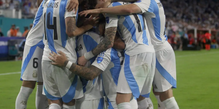 Argentina avanza a cuartos con paso perfecto; Canadá hace historia en Copa América