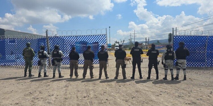 Aseguran cerca de 30 mil litros de hidrocarburos en Querétaro