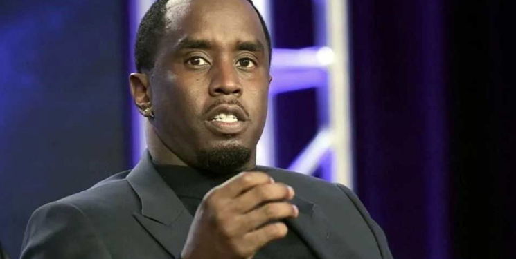 Le revocan título a Sean Diddy Combs