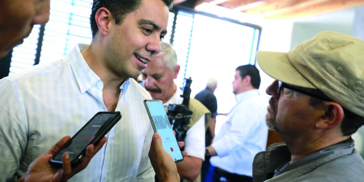 Ya analiza Felifer perfiles para conformar su equipo