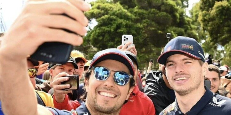 “Es una gran noticia renovación de Checo”: Verstappen