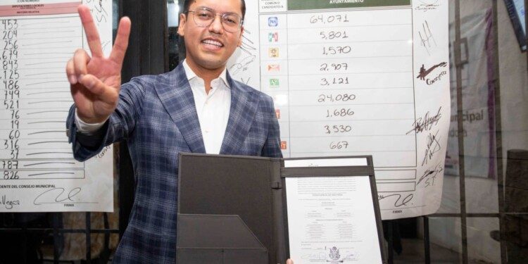 Chepe Guerrero ya es oficialmente presidente municipal de Corregidora