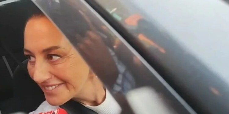 Celebra Sheinbaum respaldo de banqueros
