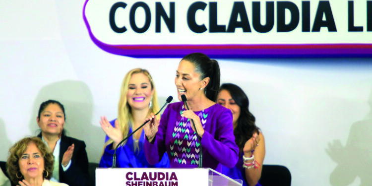 Sheinbaum afirma que velará por las indígenas y las pobres