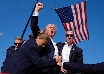 TRUMP ESTÁ BIEN, DICE SU EQUIPO