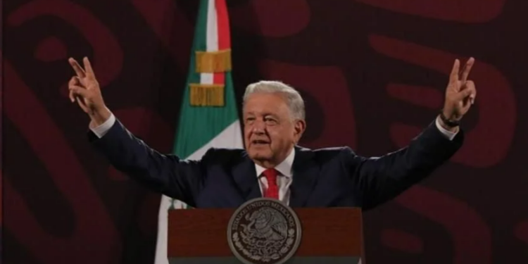 Celebra AMLO sexto aniversario; ‘con Claudia Sheinbaum no habrá retroceso’ 