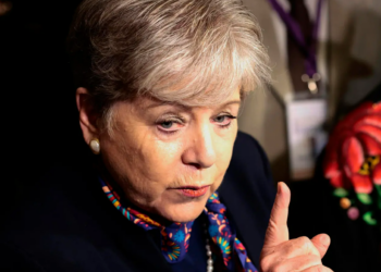 Alicia Bárcena espera que Biden continúe su candidatura tras un “mal día” en el debate