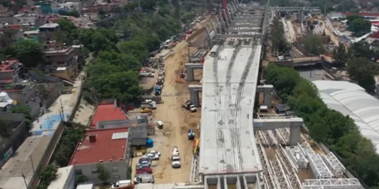 Reconoce AMLO que no terminará Tren México-Toluca 