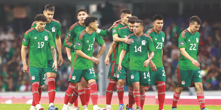 Baja México dos puestos en ranking de FIFA