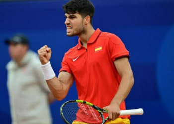 Djokovic y Alcaraz comienzan con triunfos su andar olímpico