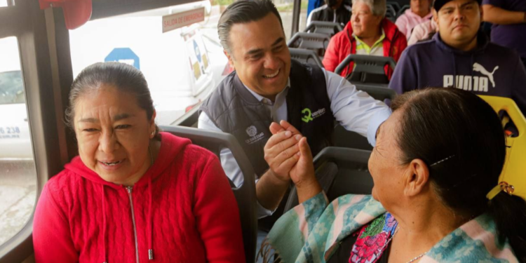 Recibe a la alcaldesa electa de Guanajuato