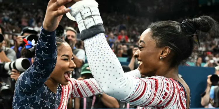 Oro para Estados Unidos en gimnasia femenil