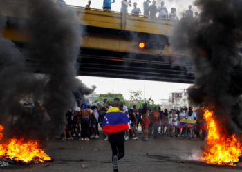 Aumentan a 11 muertos en protestas opositoras en Venezuela