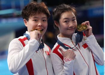 China se cuelga los primeros oros en clavados