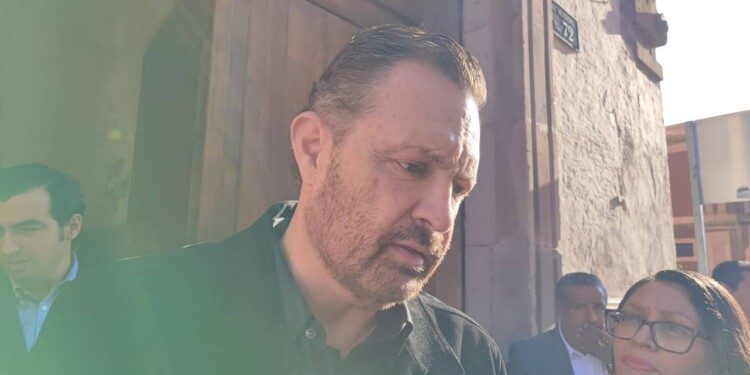Se apoyará a familiares de las personas arrastradas por el agua en Amealco: Gobernador