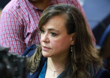 Contraloría de la UAQ atenderá caso de alumnos de medicina