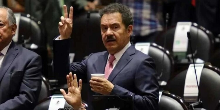 Jueces autónomos e independientes, ofrece Mier
