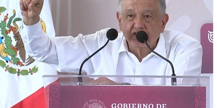 ‘Ahí vienen las reformas’: celebra AMLO