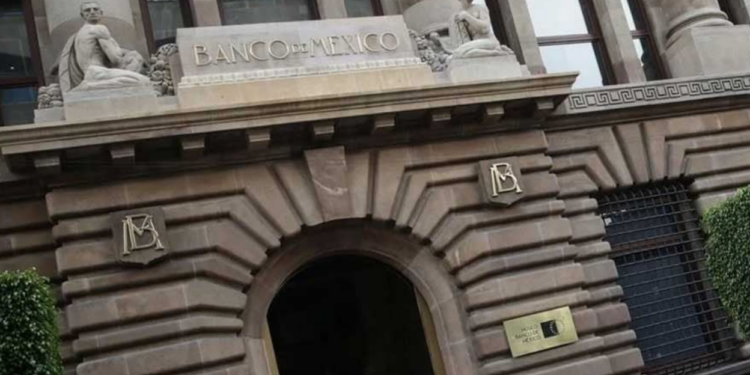 Estima el Banxico menos crecimiento