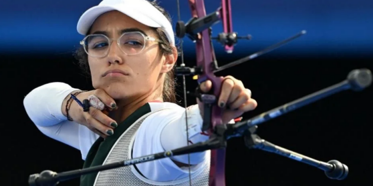 Ana Paula Vázquez queda fuera en individual de tiro con arco