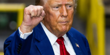 Trump amenaza con aranceles a vehículos procedentes de México