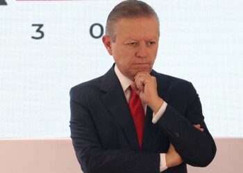 Zaldívar dará seguimiento a reformas