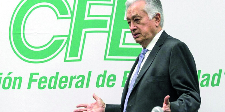 Pide Presidente a FGR actúe si hay elementos contra  Bartlett